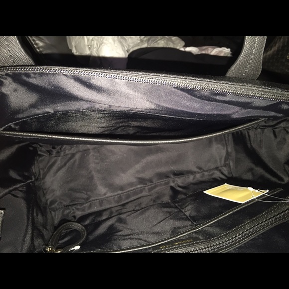 Michael Kors Purse - Picture 7 of 7